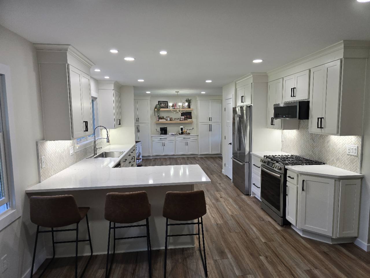 Kitchens remodeling by B&G Custom Builds
